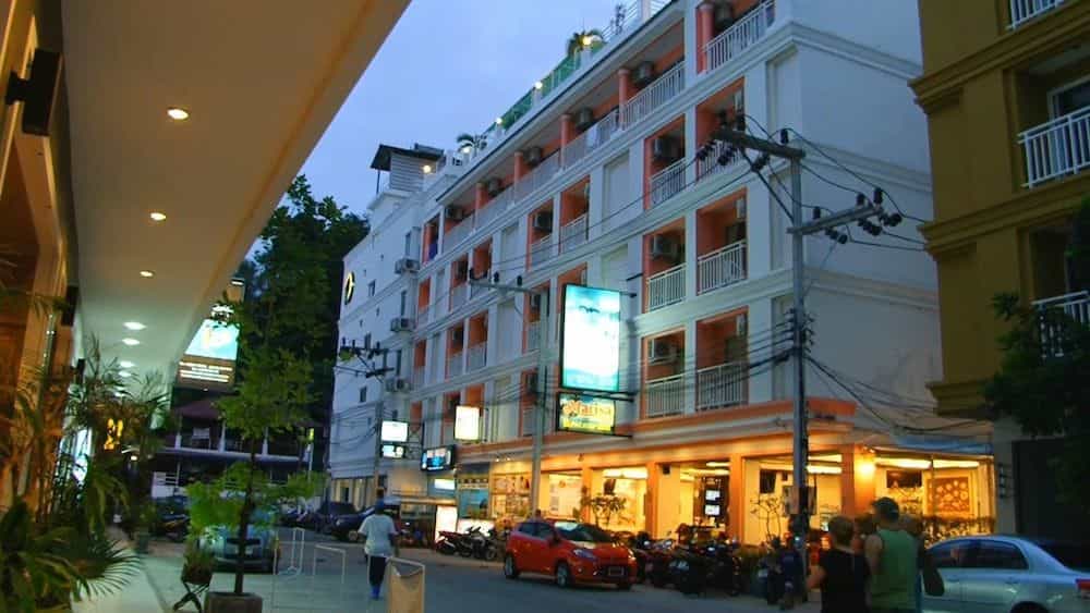 โรงแรมเดอะ บราเธอร์ส เรสซิเดนซ์ โรงแรมเดอะ บราเธอร์ส เรสซิเดนซ์