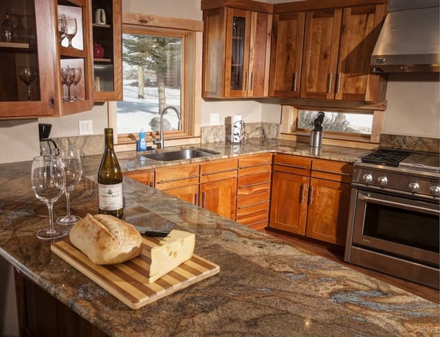 Luxury House, 4 Bedrooms, Mountain View