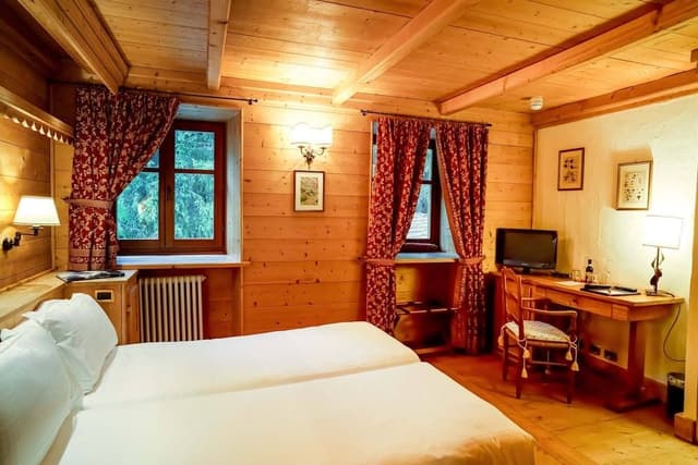 Classic Double Room