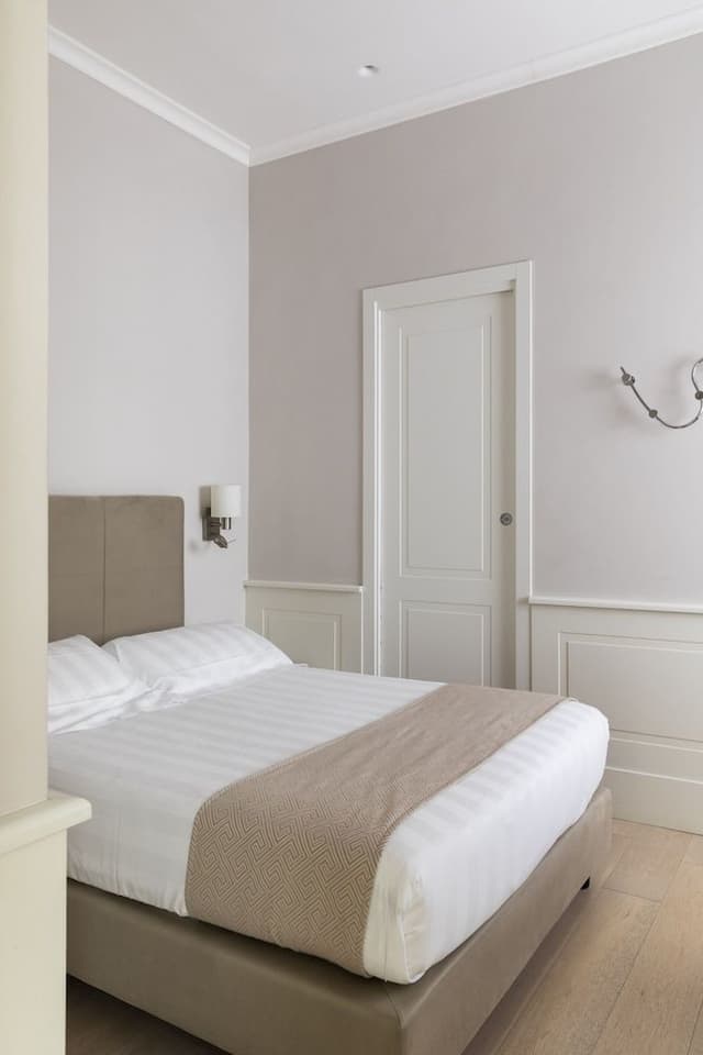 Superior Double Room, City View