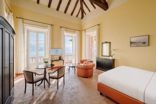 Suite with Lake View