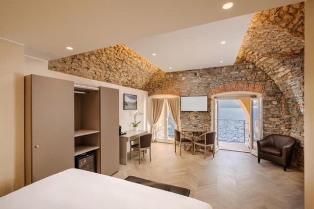 Suite with Balcony