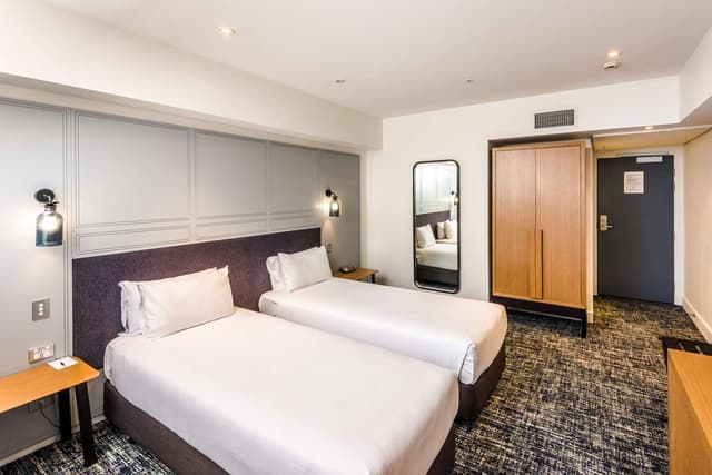 TWIN GUEST ROOM