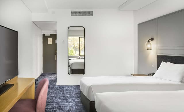 TWIN GUEST ROOM