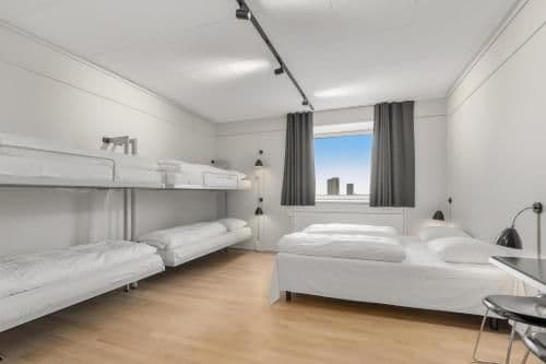6 bedrooms