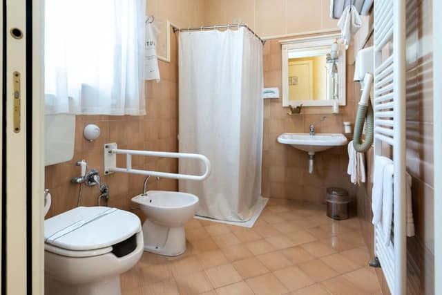 Twin Room - Disability Access