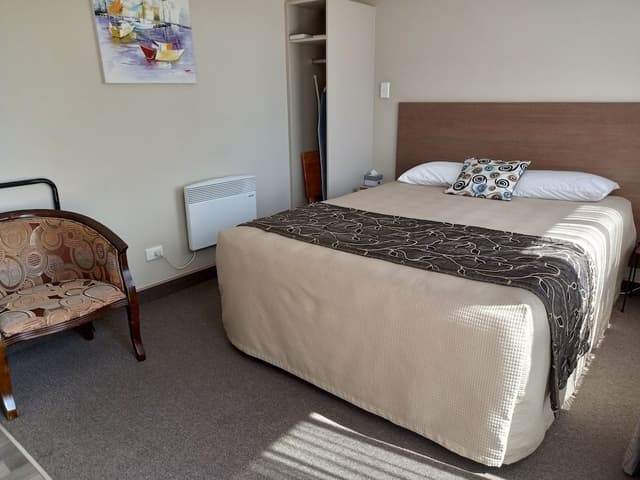 Standard Room, 1 Queen Bed, Non Smoking