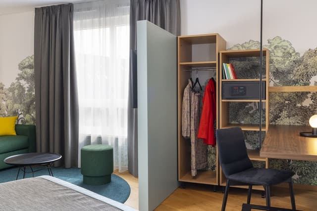Suite, 1 King Bed
