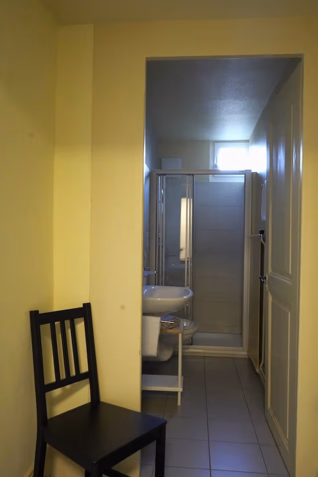 Basic Single Room, 1 Bedroom, Private Bathroom, Mountain View
