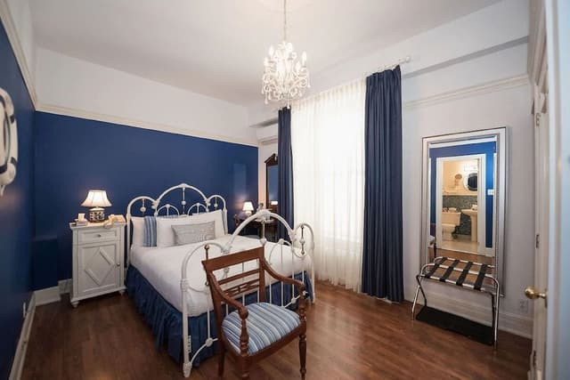 Standard Room, 1 Queen Bed