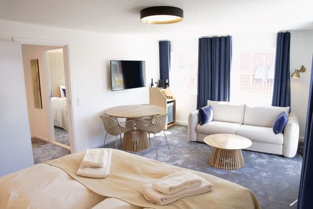 Family Room, 2 Bedrooms, Terrace (or Balcony)