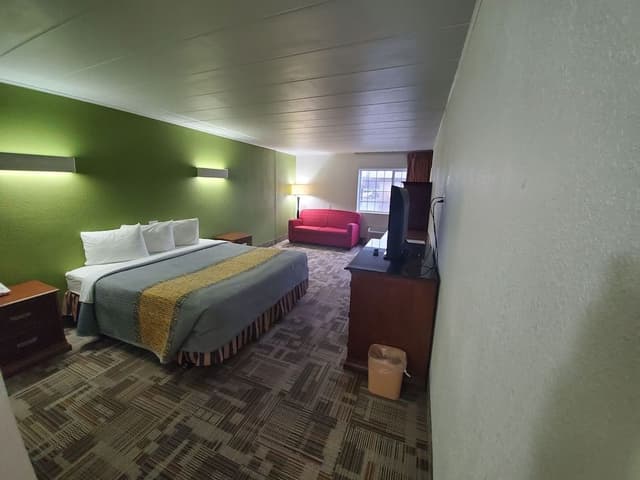 Standard Room, 1 King Bed, Non Smoking