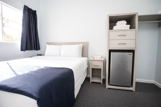 Superior Room, 1 Queen Bed, Non Smoking, Private Bathroom