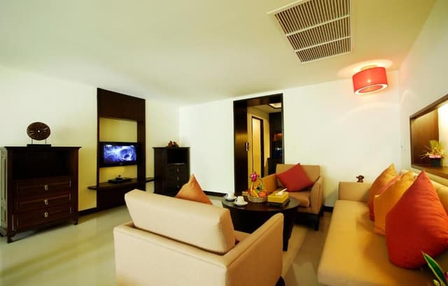 Deluxe Family Suite with 2 Bedrooms