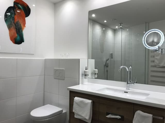 Gallery Apartment (Split level)