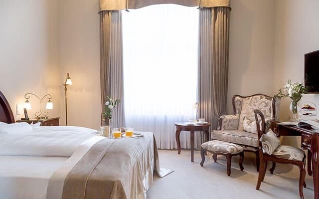 Single Room (Landseite)