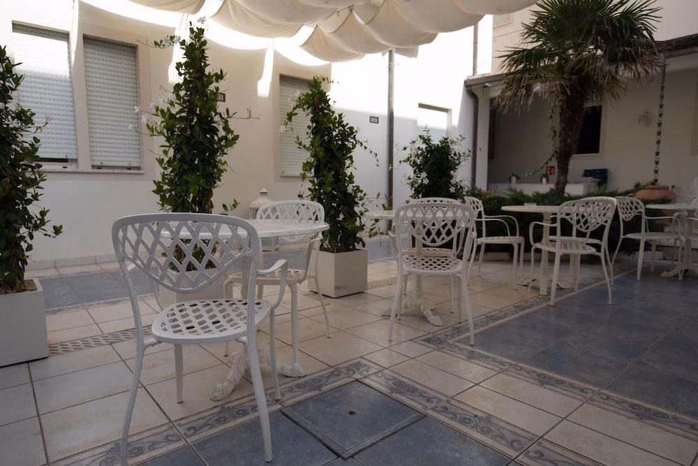 Hotel London1
