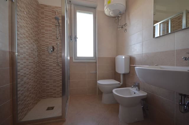 Apartment, 2 Bedrooms (C-6)