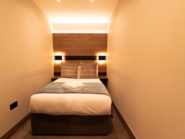 Deluxe Single Room