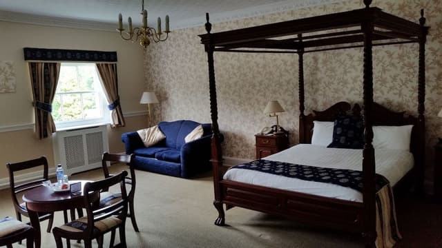 Four Poster Room, Garden View