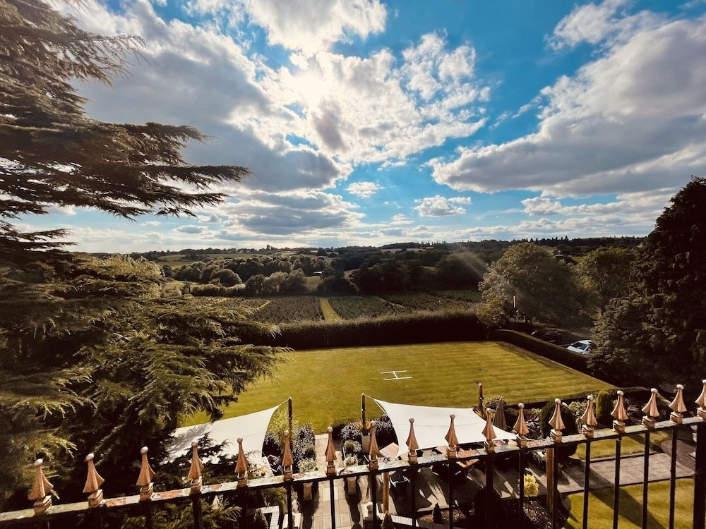 Nuthurst Grange Country House Hotel & Restaurant3