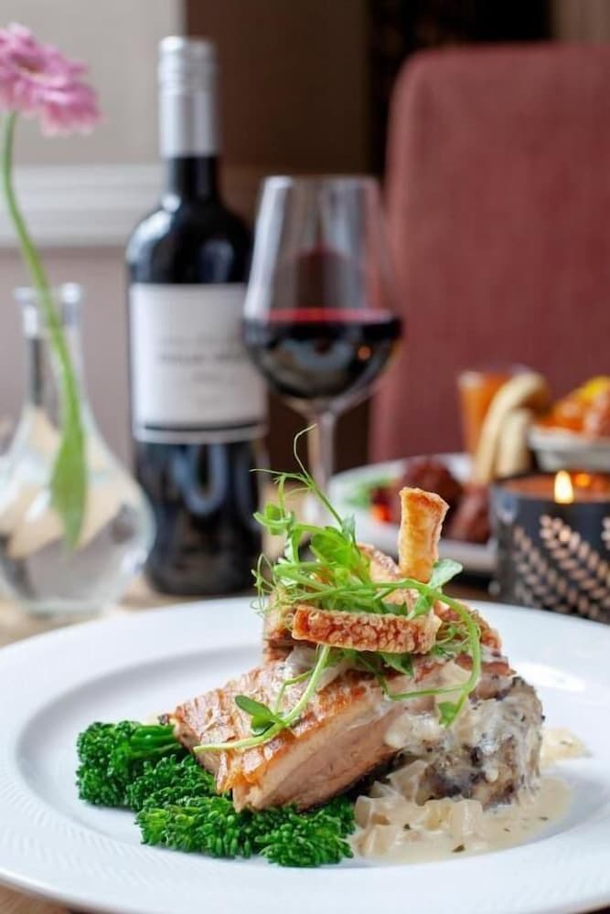 Three Salmons Hotel Three Salmons Hotel