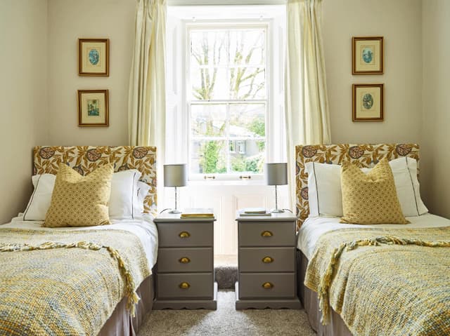 The Jasper Room-Twin Room-Standard-Ensuite With Shower-Garden View