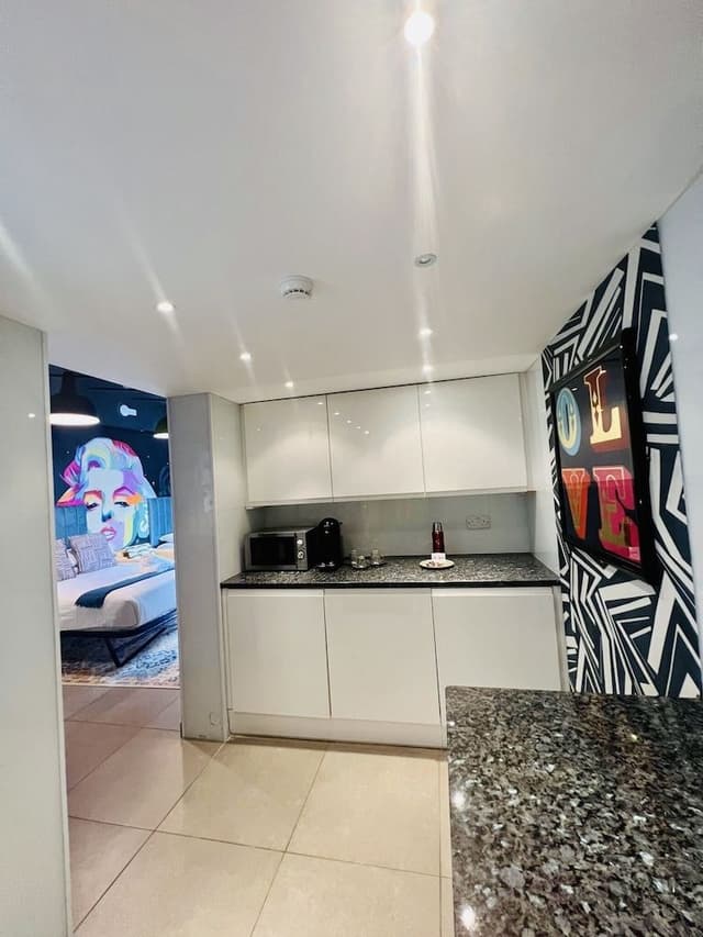 Superior Studio, Ensuite, Courtyard View