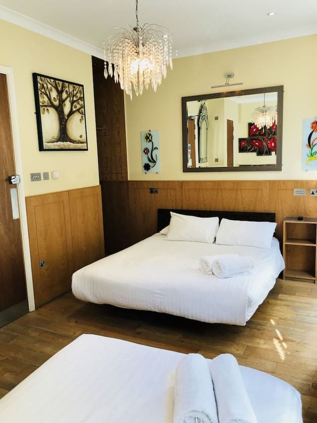 Family Suite, Ensuite, Garden View