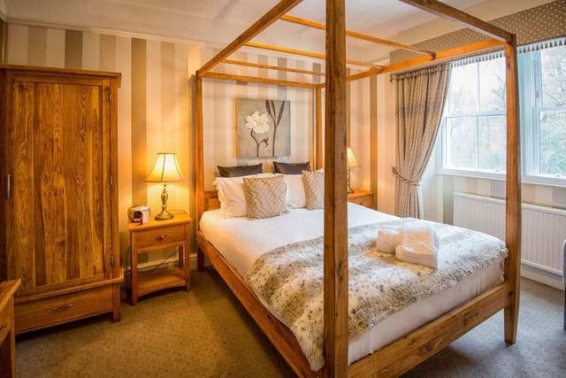 Four Poster Bedroom