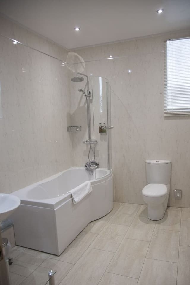 Standard Double Room, Ensuite