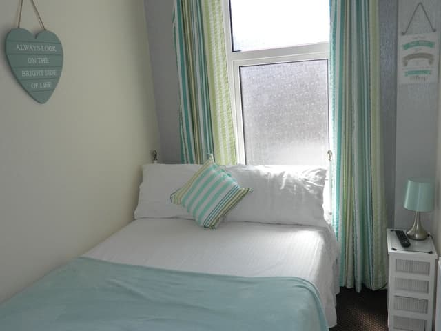 Double Room (Family Bunk Beds + Sea View)