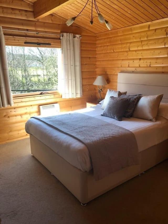 Cabin (Fairway)