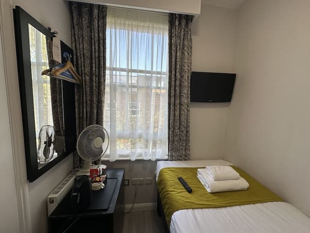 Economy Single Room