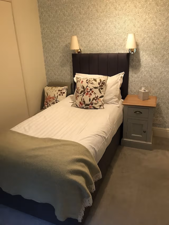 Classic Single Room