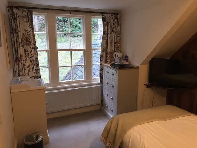 Classic Single Room