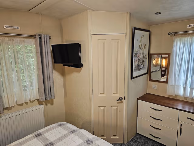 Standard Mobile Home, Garden View
