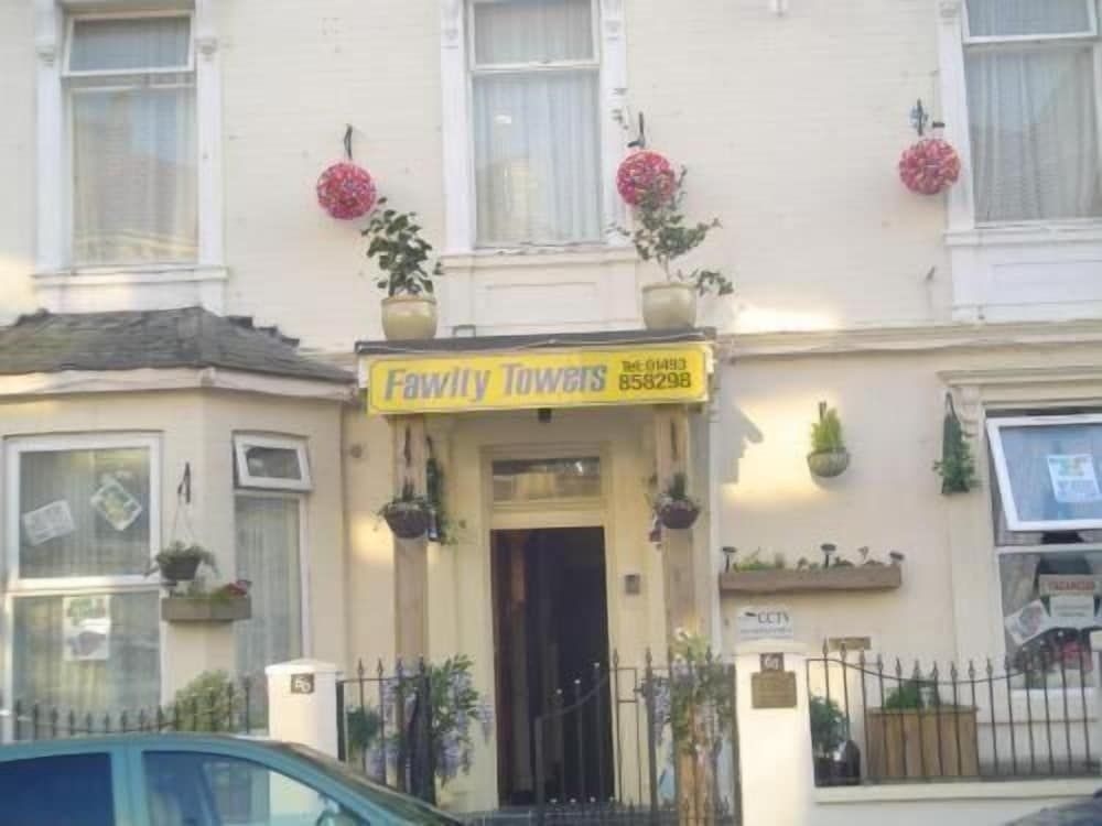 Fawlty Towers1