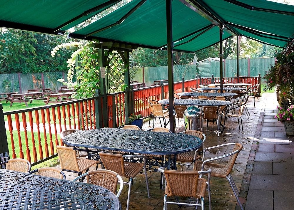 Camden Arms Hotel1