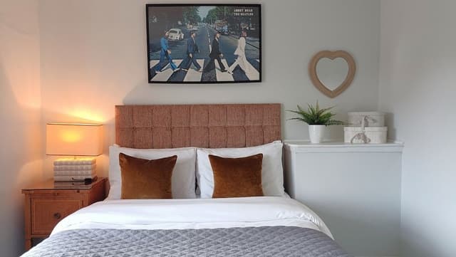 Double Room, 1 Double Bed, Shared Bathroom