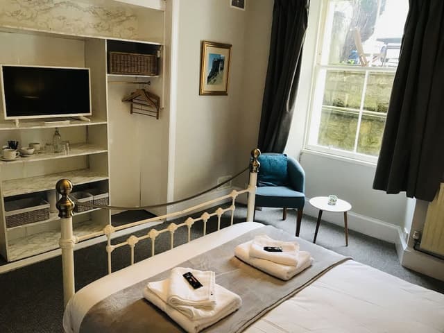 Deluxe Suite, Ensuite
