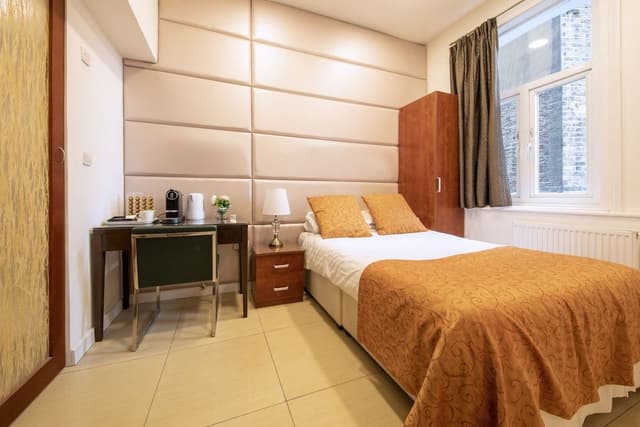 Standard Double Room, Ensuite