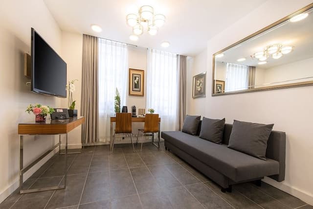 Suite, Ensuite (4 Persons)