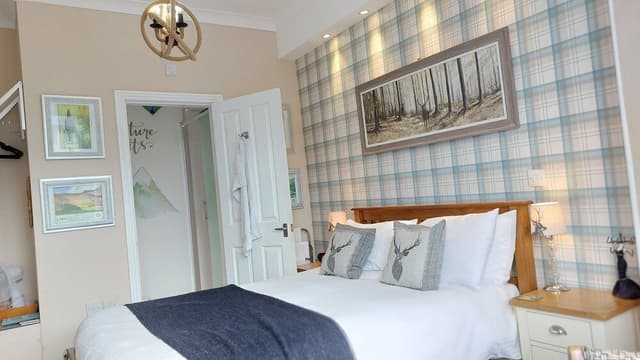 Double Room, Ground Floor (small e/suite)
