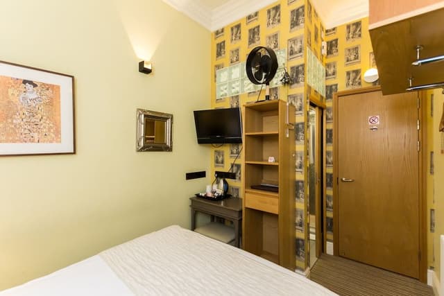 Basic Double Room