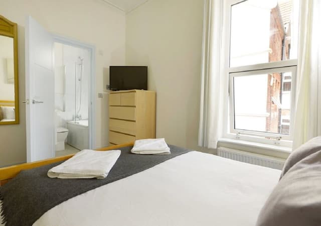 Double Room, Private Bathroom
