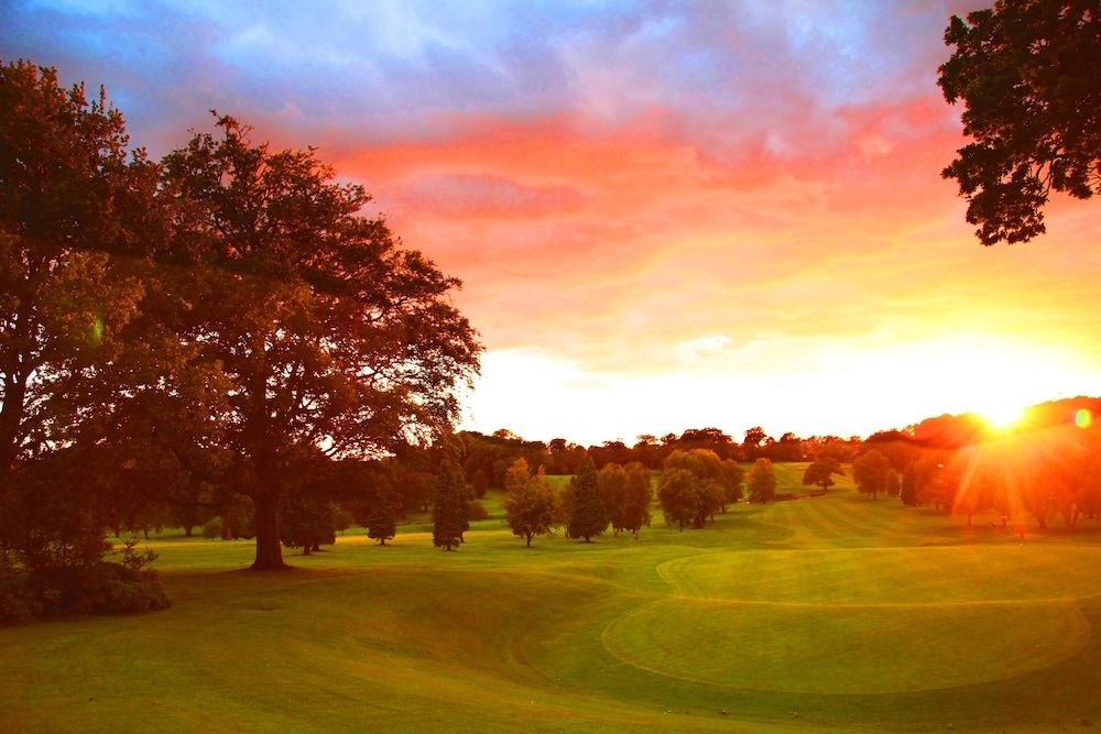 Shaw Hill Hotel Golf And Country Club2