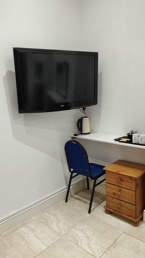 Basic Double Room