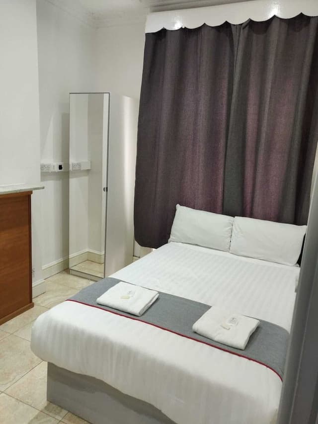 Basic Double Room