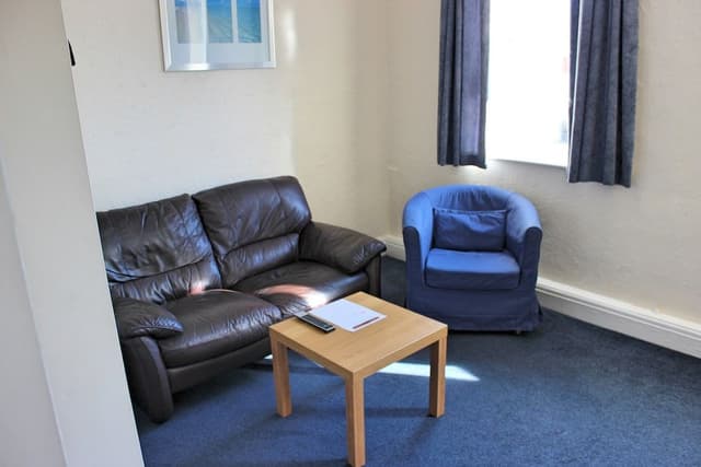 Apartment, 1 Bedroom (Apartment 6, First Floor)